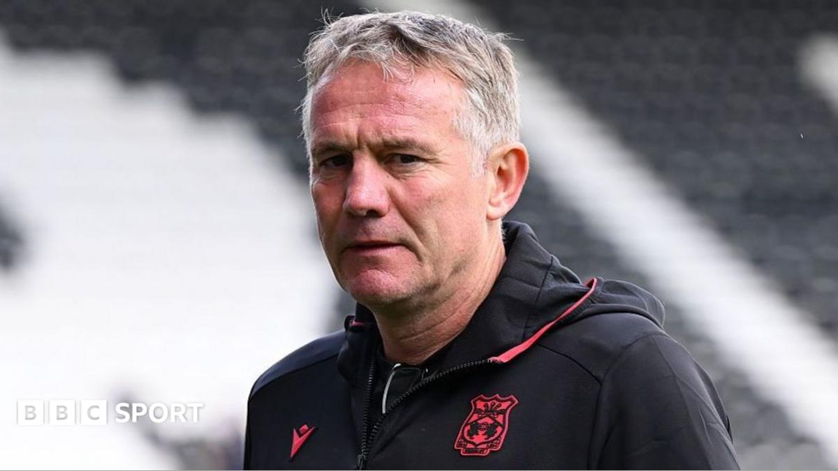 Wrexham aim to buck bizarre championship trend